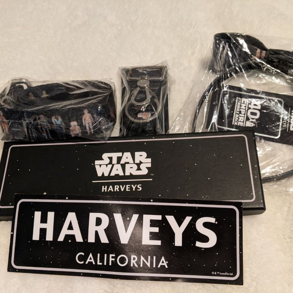 Harveys Seatbelt Star Wars "Vintage Action Figures" Accessory Bundle - NWT